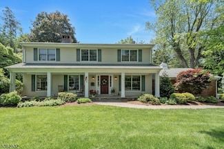 418 Carlton Rd, Wyckoff, NJ 07481