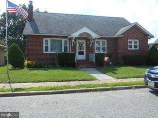 15 N Poplar St, Gibbstown, NJ 08027