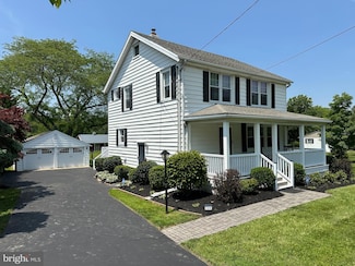206 Chestnut Ln, North Wales, PA 19454
