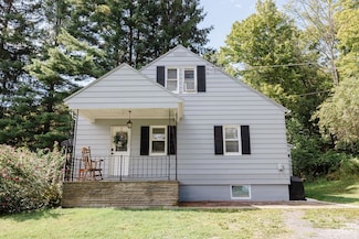 905 Rochester St, Endicott, NY 13760