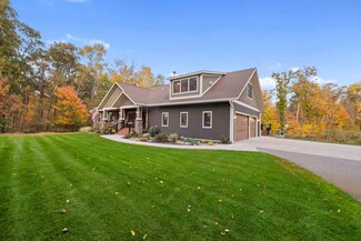 11857 Maplewood Dr, Brainerd, MN 56401