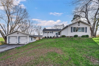 50 Bullis Rd, Alden, NY 14004