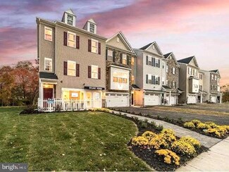 122 Carters Mill Rd, Feasterville-Trevose, PA 19053