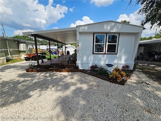 945 Sabal Palm Dr, Zolfo Springs, FL 33890