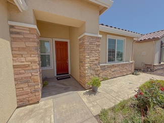 2013 Gus Villalta Dr, Los Banos, CA 93635