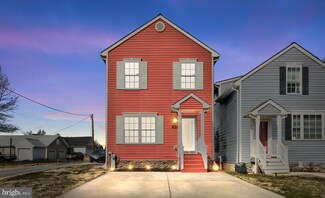 828 N Houcksville Rd, Hampstead, MD 21074