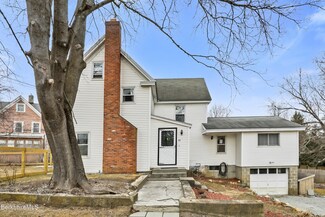 60 Margerie St, Lee, MA 01238