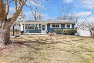 5207 Arrowhead Dr, Monona, WI 53716