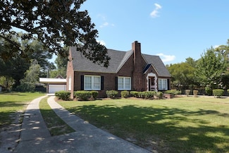 1107 N Davis St, Albany, GA 31701