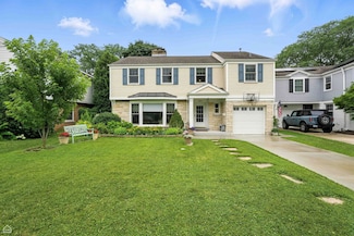 2907 Orchard Ln, Wilmette, IL 60091