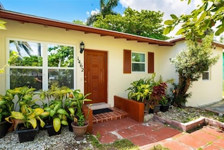 1462 NE 118th St, Miami, FL 33161