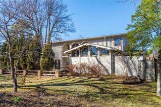 2631 E 41st St, Tulsa, OK 74105