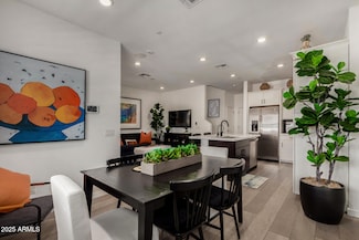 4548 S Renaissance Dr Unit 103, Gilbert, AZ 85297