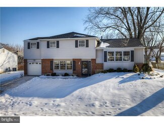 2646 Abington Rd, Wilmington, DE 19810