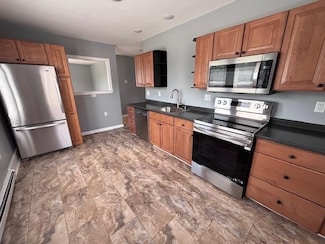429 Daniel Webster Hwy Unit 2, MerriMacK, NH 03054
