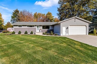 5215 Nave St SW, Canton, OH 44706