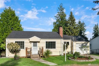 11516 Corliss Ave N, Seattle, WA 98133