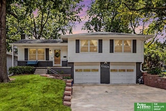 13405 Trendwood Dr, Omaha, NE 68144