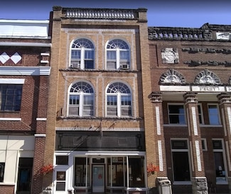 392 S Railroad Ave, Honaker, VA 24260