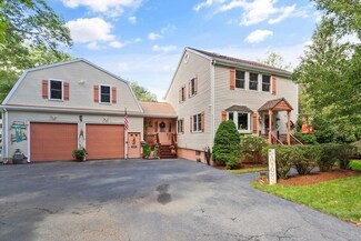 64 Forest St, Wilmington, MA 01887