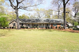3933 Murphy Rd, Eastover, NC 28312