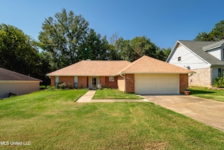 5017 Raintree Dr, Byram, MS 39272