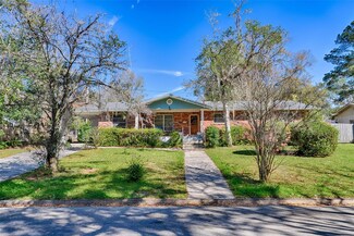 3744 NW 7th Place, Gainesville, FL 32607