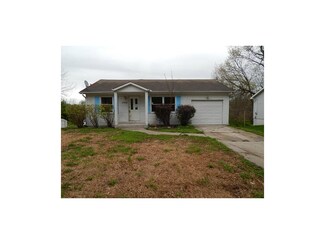 1621 N Emery St, Independence, MO 64050