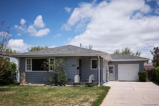 820 Foyer Ave, Cheyenne, WY 82001