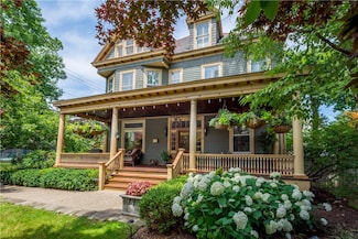 3 Beaver St, Sewickley, PA 15143