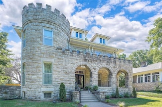 3607 Pennsylvania Ave, Kansas City, MO 64111