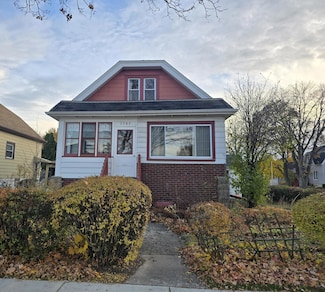 7749 W Rogers St, Milwaukee, WI 53219