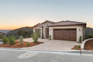 2905 Club Moss Ln, Avila Beach, CA 93424