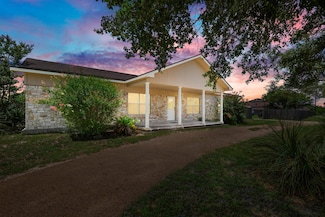 101 Homestead Rd, Kyle, TX 78640