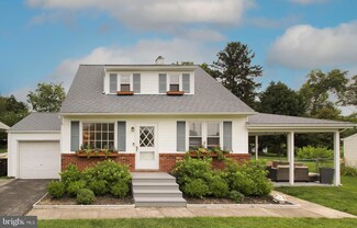 813 Oak St, Royersford, PA 19468