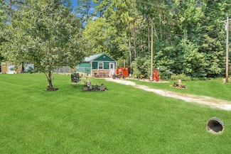 2075 Mangum Rd, Livingston, TX 77351