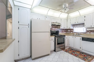 361 S Hollybrook Dr Unit 102, Pembroke Pines, FL 33025