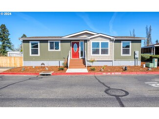 2210 Maia Loop, Springfield, OR 97477