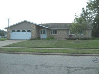 1055 Kenilworth Ave, Napoleon, OH 43545