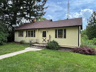 3900 Valley Rd, Racine, WI 53405