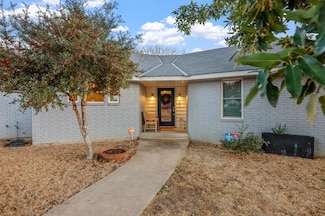 1003 Avenue A, Fredericksburg, TX 78624