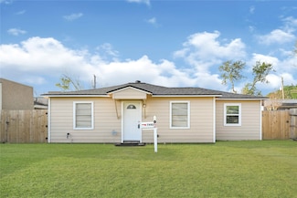 7442 Evie Ln, Deer Park, TX 77536