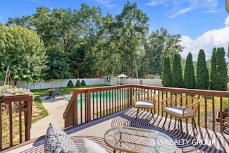 4639 Pine Hollow Rd, Muskegon, MI 49442