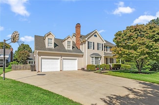 3202 Overlook Ct, Burlington, NC 27215