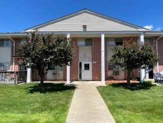 685 E Fullerton Ave Unit 105, Glendale Heights, IL 60139