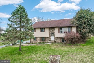 100 Sunrise Ave, Lititz, PA 17543