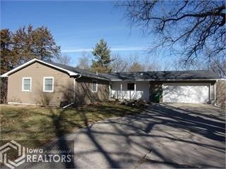 10 Northland Dr, Bloomfield, IA 52537