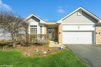 936 Verona Dr Unit 2592, Cary, IL 60013