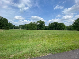744 Odenwald Dr, Perry Township, OH 45118