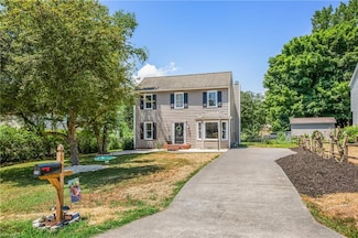 1716 Calvary View Ln, Clemmons, NC 27012